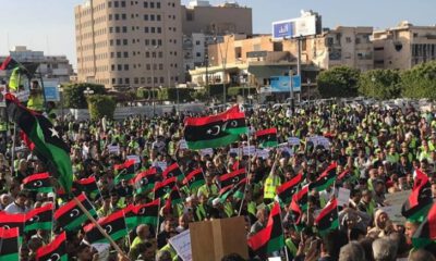 Libya halkı sokaklarda