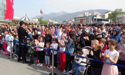 Jandarma Konserine Yüzlerce İnsan Akın Etti