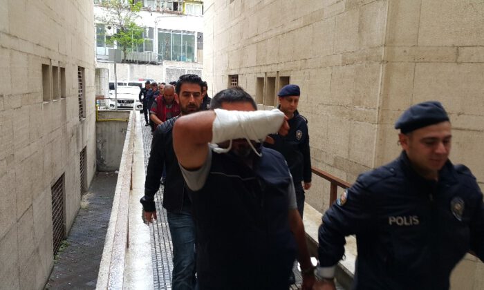 Sahte Para Ve Çek Dolandırıcıları Adalete Teslim Edildi