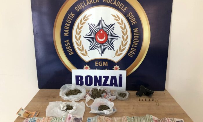 Bursa’da Uyuşturucu Operasyonu: 12 Gözaltı