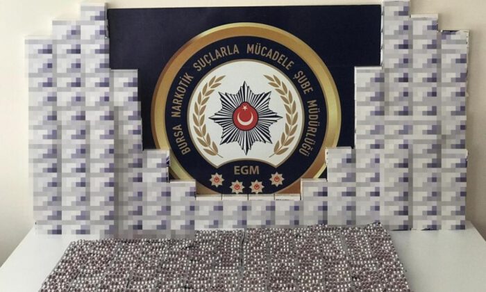 Uyuşturucu Madde Olarak Kullanılan Binlerce Reçetesiz İlaç Ele Geçirildi