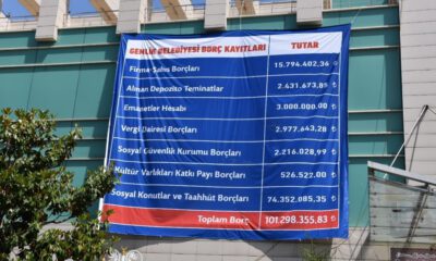 Belediyenin Borcunu Çarşı Meydanına Astı