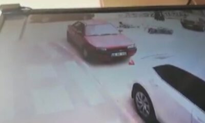 Otomobil İle Motosiklet Çarpıştı, Kaza Anı Kameraya Yansıdı