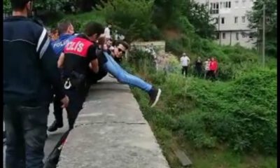 Kız Arkadaşından Ayrılıp Köprüye Çıktı Polis Atlamadan Kurtardı