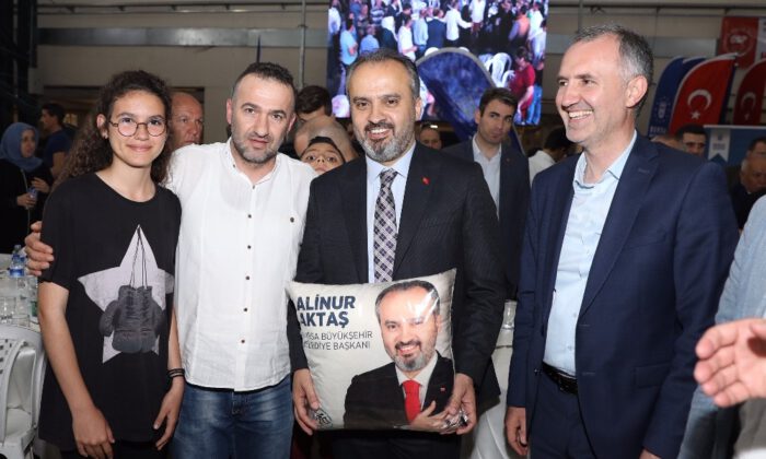 Başkan Aktaş’ın İnegölde İftar Sevinci