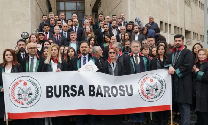 Bursa Barosu’ndan ‘etek’ skandalına tepki