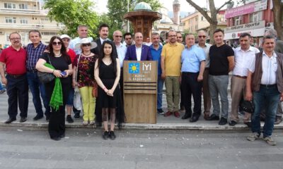 İYİ Parti’li Bir Grup Bayramda Ulaşımın Ücretsiz Olmamasına Tepki Gösterdi