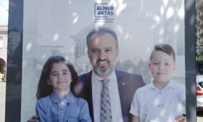 Bayram Kutlamasında Şeker İkramı