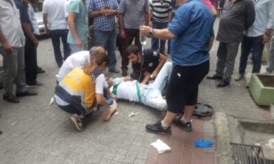 Kahve İçerken Bıçaklandı