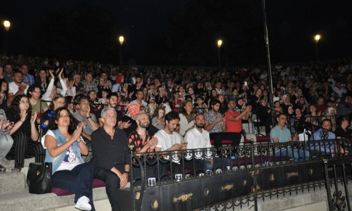 İnegöl’de Folklor Rüzgârı