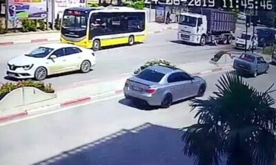 Yaşlı Adam Kamyonetin Altında Böyle Kaldı