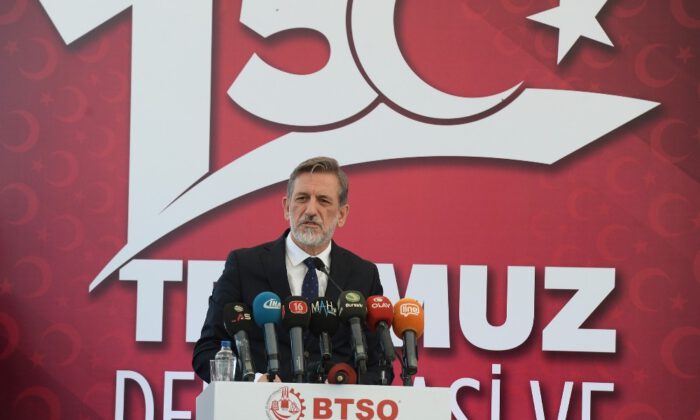 BTSO Başkanı İbrahim Burkay: “15 Temmuz Milli Mücadelenin Şanlı Tarihimize Altın Harflerle İşlendiği Gündür”