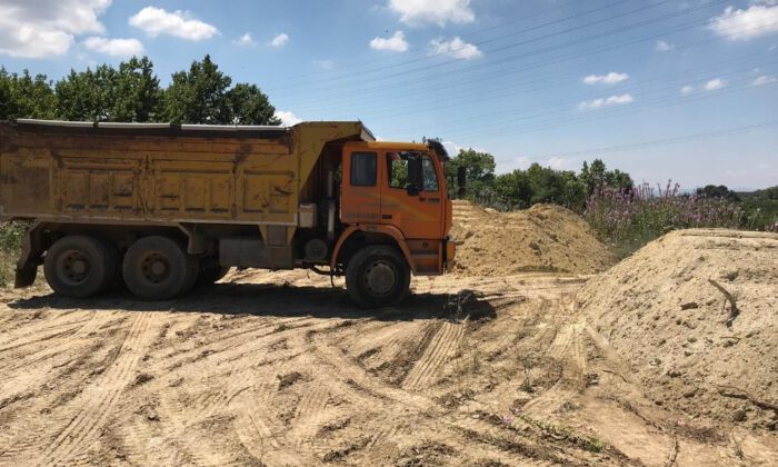 Kaçak Hafriyat Döken Kamyona 72 Bin Lira Ceza
