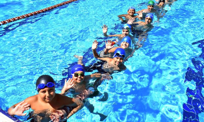 Osmangazi’de Çocuklar İçin Yüzme Vakti