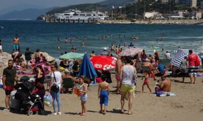 Sıcaktan Bunalan Bursalılar Denize Akın Etti