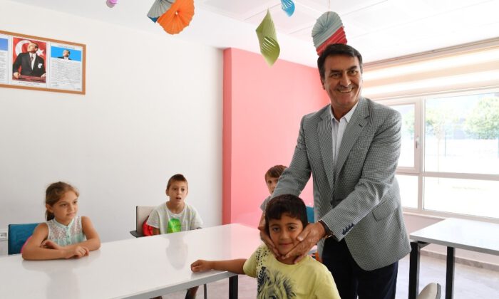 Dündar Emek Bilgi Evi’ni Ziyaret Etti