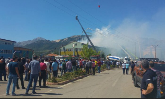 Silah fabrikasında büyük yangın