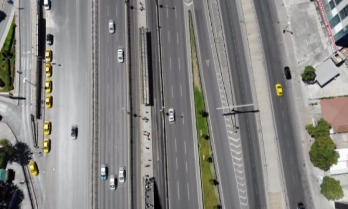 İstanbul’da boş kalan yollar havadan görüntülendi