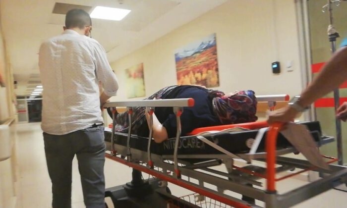 Römorktan Düşen Yaşlı Kadın Ölümden Döndü