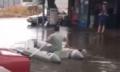 Çanakkale’ye yağmur yağdı, vatandaş dışarı deniz botuyla çıktı