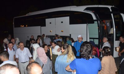 İlk hacı kafilesi yurda döndü