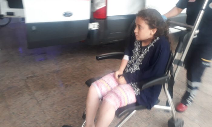 Yağmurda 4 Araç Birbirine Girdi: 18 Yaralı