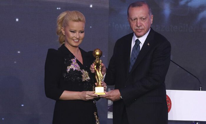 Müge Anlı’ya ‘Yılın En İyi Reality Haber Programı’ ödülü