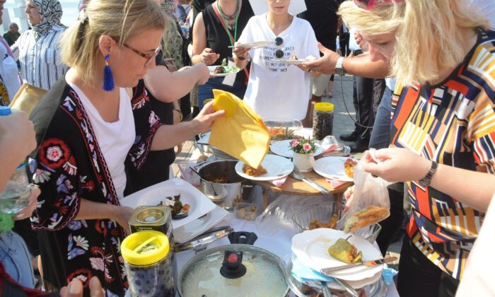 Festivalde Zeytin Yağlı Yemekler Yarıştı