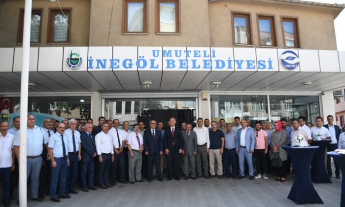 İnegöl Belediyesi’nden Kırtasiye Yardımı