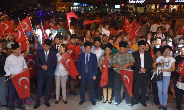 Gemlik Kurtuluş Gününde Birlik Oldu