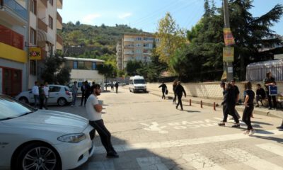 Veliler Okul Önüne Kasis İstiyor