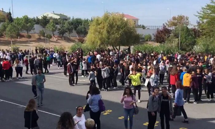 İstanbul’da deprem paniği! Bazı okullar boşaltıldı…