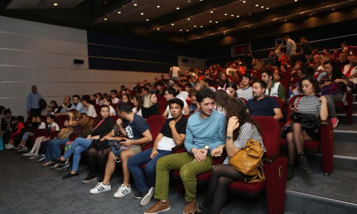 Çocuklardan ‘Sihirli Keman’a Yoğun İlgi