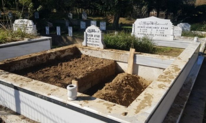 Cenazeler karıştı, Afrikalı adam Çatalca’ya gömüldü