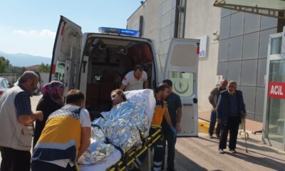 Genç Kız Yanan Evini Söndürmek İsterken Yanarak Ağır Yaralandı