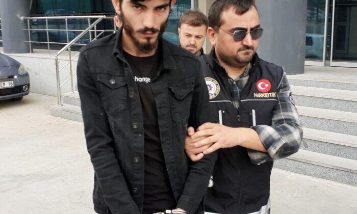 Bursa’daki Uyuşturucu Operasyonunda 21 Tutuklama