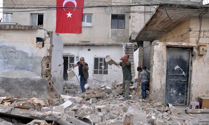 PKK terörü sivilleri vurdu