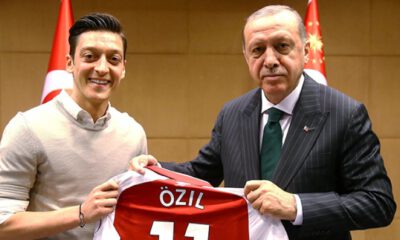 Mesut Özil’den flaş açıklama!