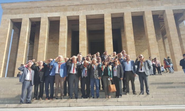 Yörükler Anıtkabir’den Mehmetçiğe Asker Selamı İle Destek Çıktı