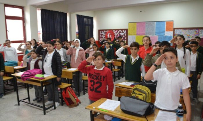 Mehmetçiklere Mektup Gönderdiler
