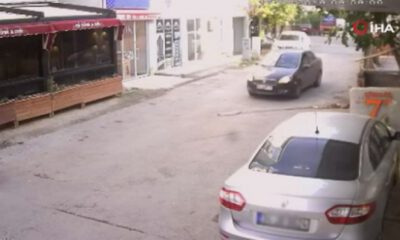 Pendik’te aynı aileden 3 kişiyi öldüren zanlının olay yerine geliş anı kamerada