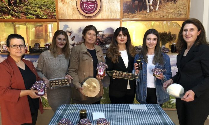 (Özel) Osman Gazinin En Sevdiği Tatlı Osmanlı Helvasının Üretimine Başlandı