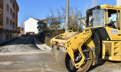 Bir Günde Dört Sokağa 750 Ton Asfalt