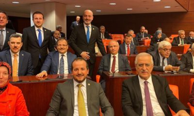 Ak Parti Bursa Milletvekillerinden Bütçe Pozu