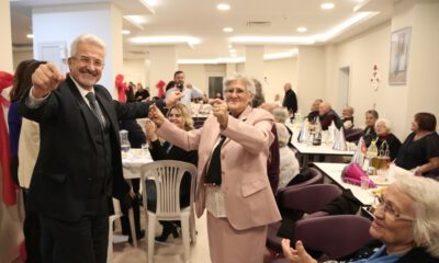 Huzurevinde Yeni Yıla Renkli Karşılama