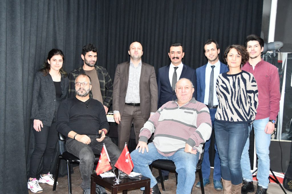 USTA OYUNCULARDAN ‘ ARTİS ADAYLARI’NA UYARI  ‘HAYAL TACİRLERİNE’ KAPILMAYIN