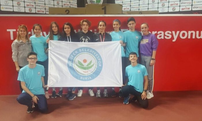 Nilüferli Atletler Zirvede