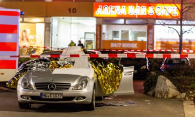 Silahlı saldırgan, 5’i Türk en az 10 kişiyi katletti