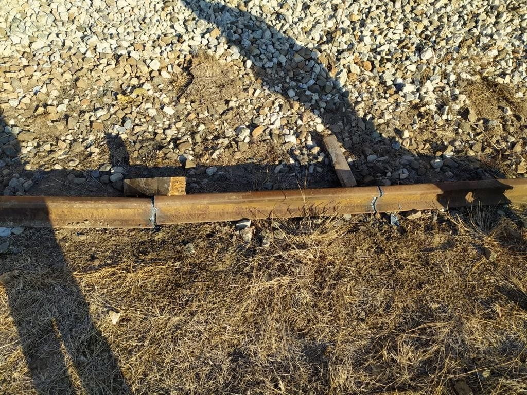 1 tona yakın tren rayı çalmışlardı, yakalandılar