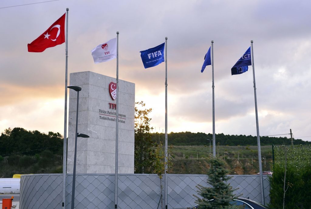  TFF’nin gündemi liglerin ertelenmesi